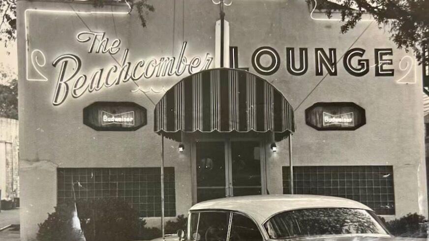 Vintage sign hidden at Beachcorner inspires a new look for the Mid-City burger destination